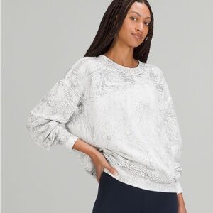 Lululemon perfectly oversized crew